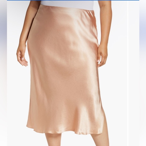 NWT Vince Plus Size Elegant Side Slit Satin Midi Skirt - Yarrow Champagne Sz XXL - Picture 2 of 7